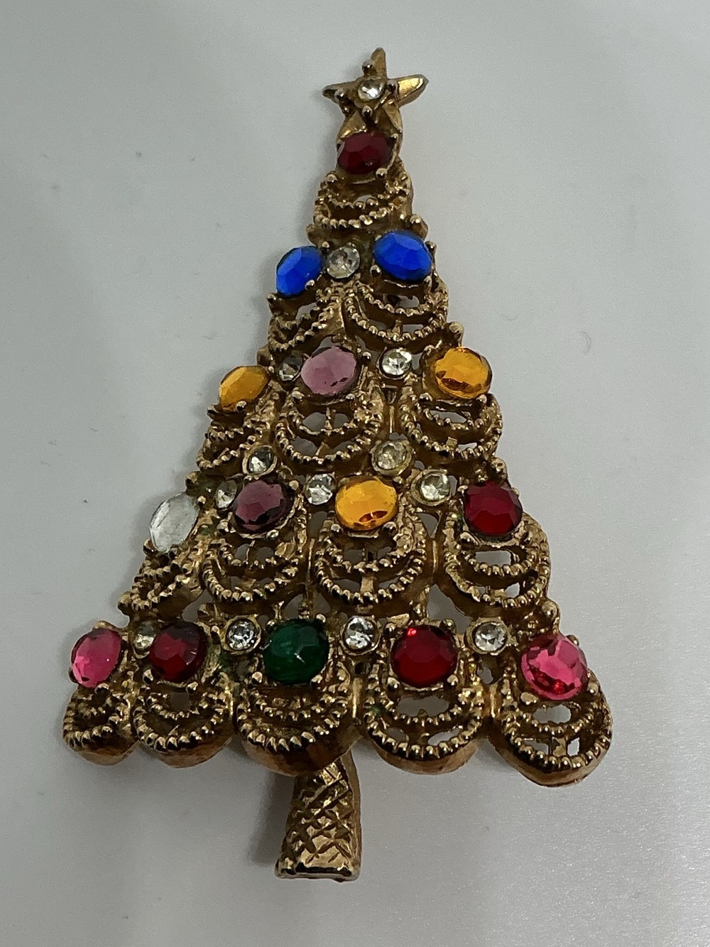 Vintage Rhinestone Christmas Tree Pin Brooch